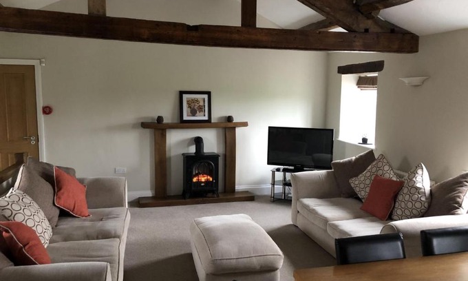 Carlisle House | Scenic Carleton Mill Overlooking River Eden Near Ullswater