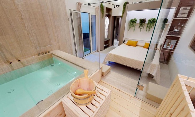 Palermo House | Relax at Carletta's Aparta-Suite & Spa with Hot Tub Access