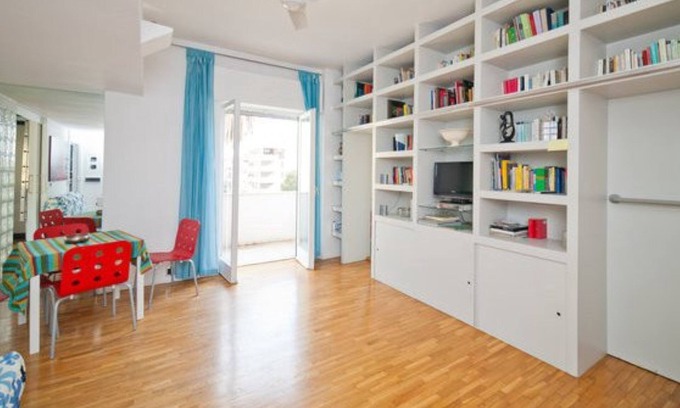 Gianicolense Apartment | Explore Carlo's Welcome in Trastevere – Rated 9.8/10!