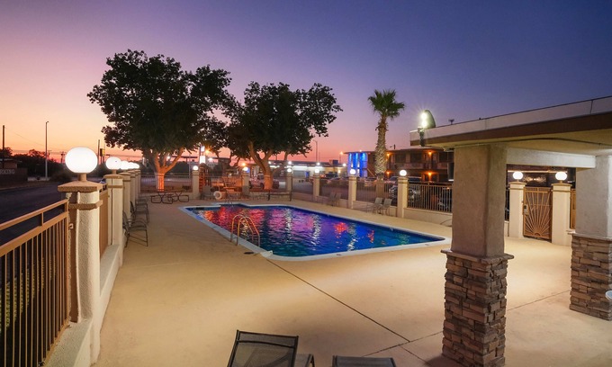 Carlsbad Hotel | Discover Carlsbad Inn New Mexico: Eco-Friendly Comfort
