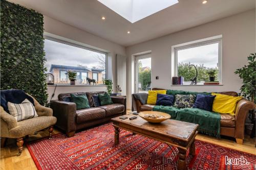Mapperley House | Family-Friendly Carlton Hill House with Parking & Great Reviews
