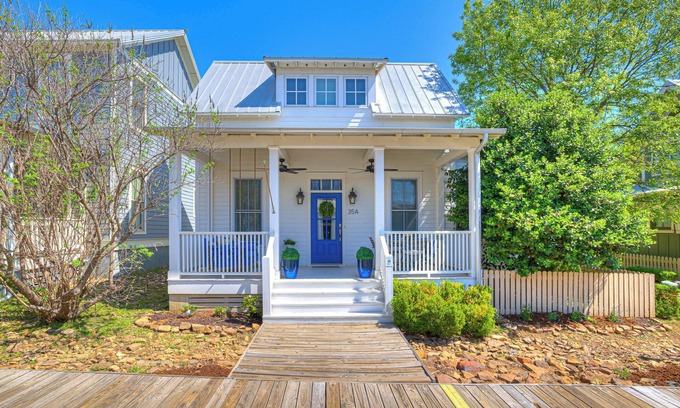 Eufaula Cottage | Relax at Carlton Landing-Goose Bay with Pool & Spa Access