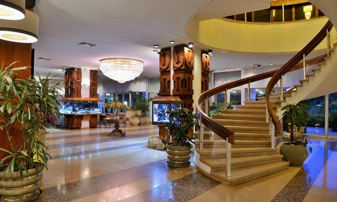 Antananarivo Avaradrano Hotel | Elegant Carlton Madagascar: Oceanfront with Spa & Pool