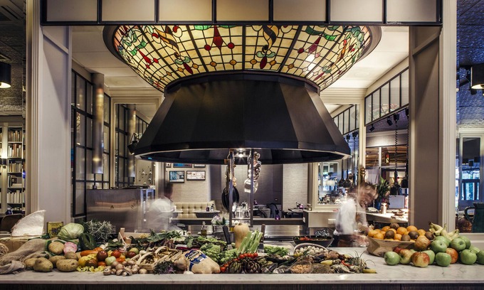 Haarlem Hotel | Explore Comfort at Carlton Square Hotel - 4-Star Retreat