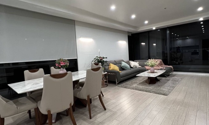 Carlton South Apartment | Carlton Apartment with Scenic Views & Free Parking Available