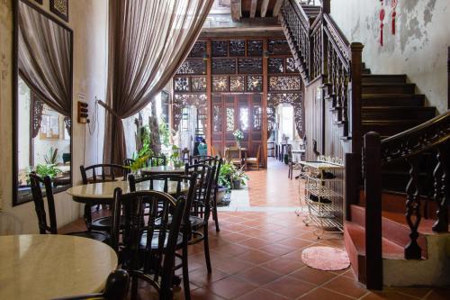 Downtown George Town House | Top-Rated Stay at Carnarvon House with 8.9/10 Reviews