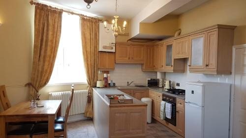 Swinton Apartment | Explore Carnegie Library: Family-Friendly Austen Apartment