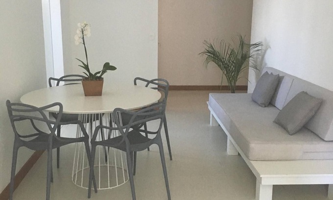 Ondina Apartment | Experience Carnival of Salvador at Ondina with Private Pool