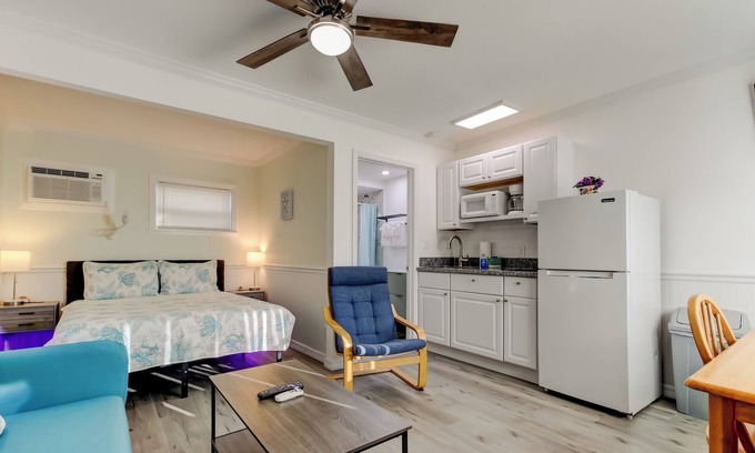 Seminole Hotel | Cozy Studio Efficiency Steps from Pristine White Beach