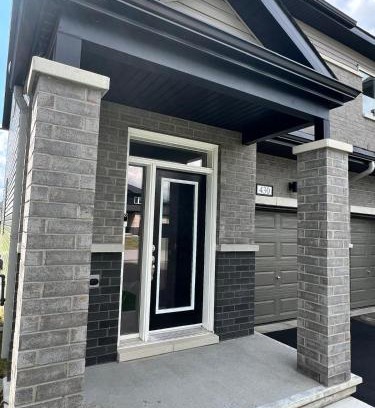 Ottawa Division House | Carp Townhome
