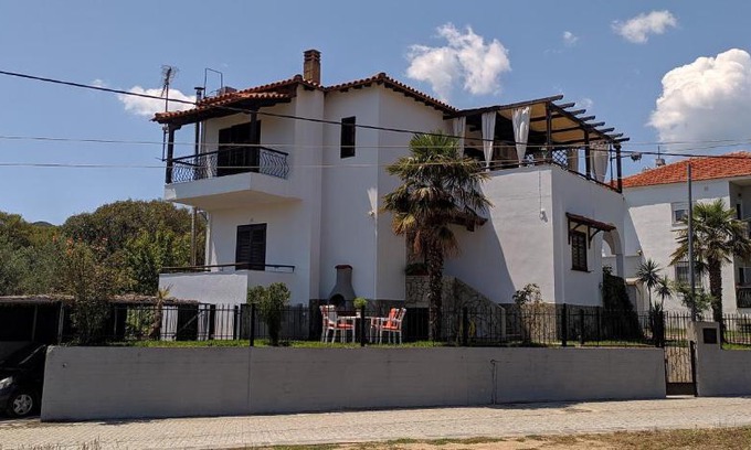 Sithonia House | Discover Carpe Diem: Family-Friendly with Top Ratings