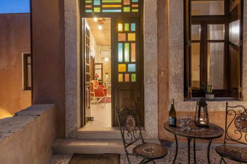 Archanes Apartment | Experience Carpe Diem Hotel: Guest Rated 9.8 with Hot Tub