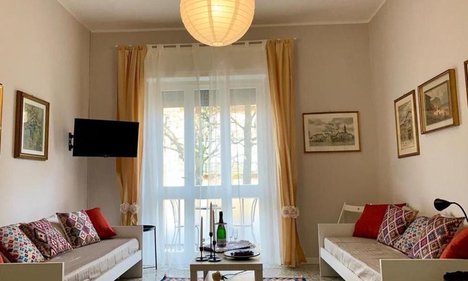 Cremona House | Explore Carpe Diem: Pet-Friendly with Breakfast Included!