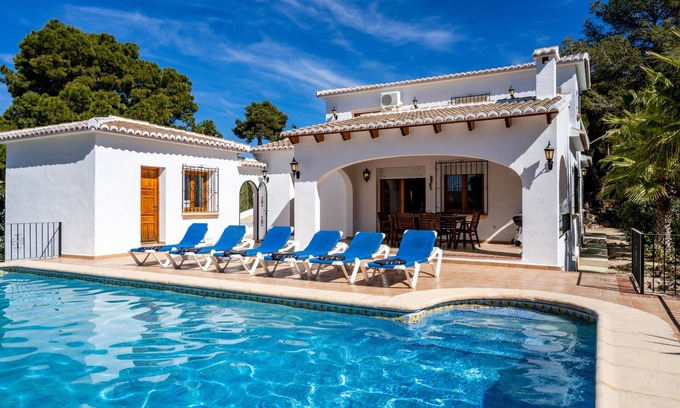 Media Luna Villa | Experience Carpe Diem - Oceanfront Retreat in Javea