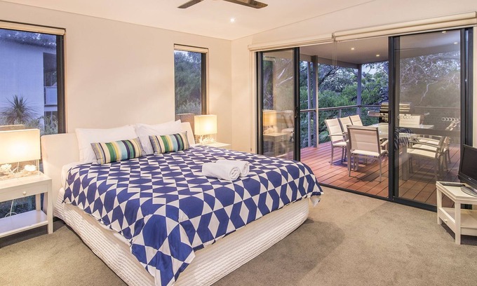 Yallingup House | Carpe Diem: Modern Hotel with Oceanfront Spa & Pet Friendly