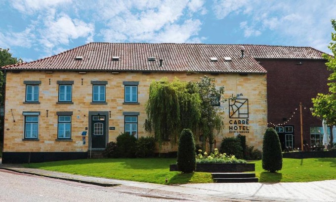 Hulsberg Hotel | Pet-Friendly Carré Hotel Zuid-Limburg with Oceanfront Dining