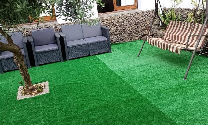 Olot Apartment | Pet and Child Friendly Stay at Carrer Esparreguera