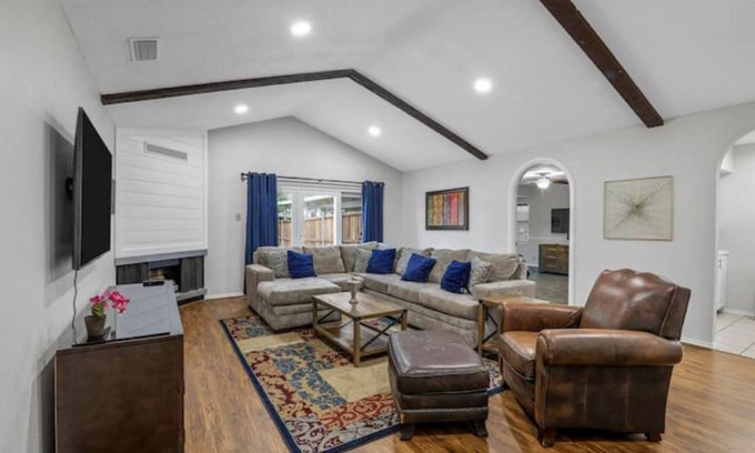 Original Town House | Inviting Carrollton Getaway with Pool and Pet-Friendly Perks