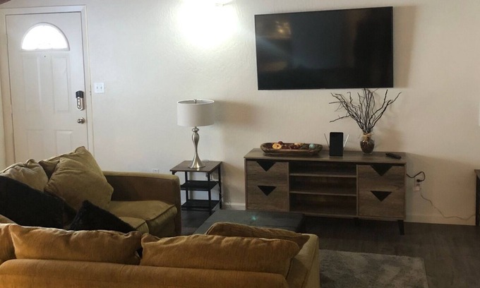 Carson City Condo | Discover Carson City Newly Renovated Duplex with Family Perks
