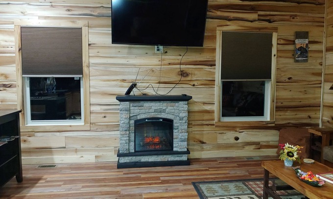 Brevard House | Pet-Friendly Carson Creek Rentals Hideout - Rated 10/10!