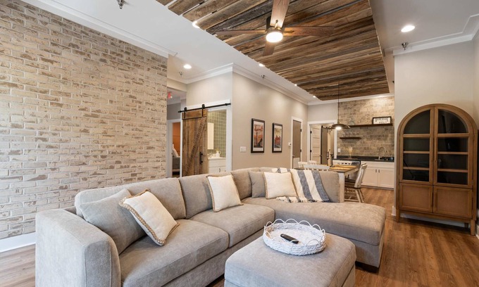 Franklin Condo | Carters Court Grand Escape