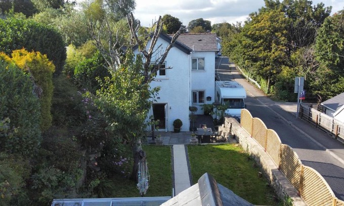 Bridgend House | Historic Cartref: Family-Friendly 4-Star Retreat