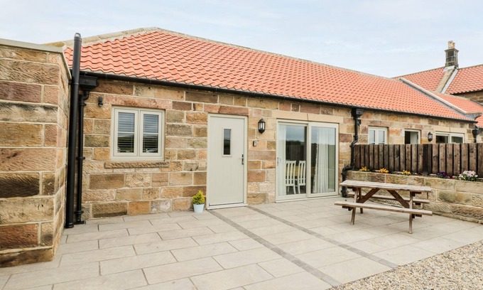 Ruswarp Cottage | Pet-Friendly Cartwheel Cottage with Ocean Views in Whitby