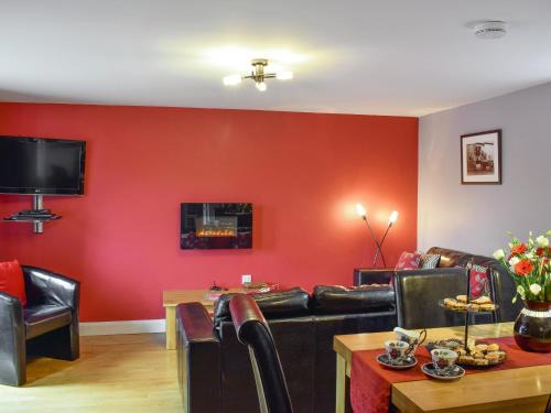 Llanfihangel-Ystrad House | Experience Cartws-Oh3: 5-Star Retreat with Hot Tub