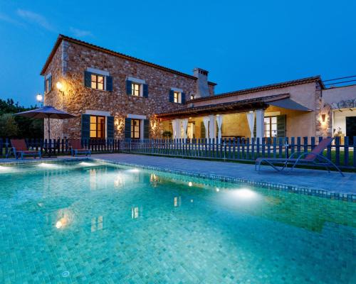 Sencelles Villa | Top-Rated Cas Coix: Pool, Spa & Jacuzzi Paradise