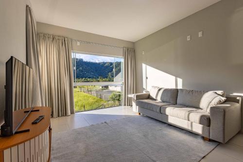 Bom Retiro House | Pet-Friendly Retreat at Apartamento Fazenda Esperança 01