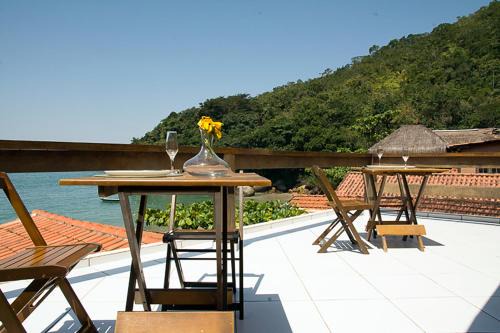 Trindade House | Experience Trindade Hospeda: Oceanfront Bliss Awaits