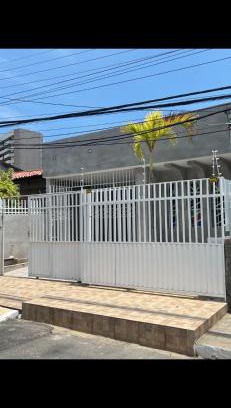 Treze de Julho House | Pet-Friendly Casa 13 de Julho with Perfect Guest Ratings