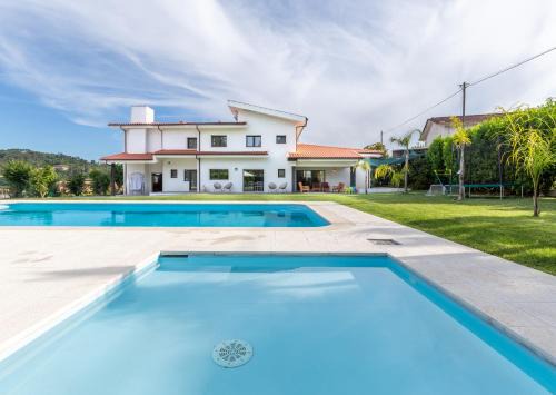 Pevidem Villa | Casa 141: Family Comfort with Oceanfront Views & More
