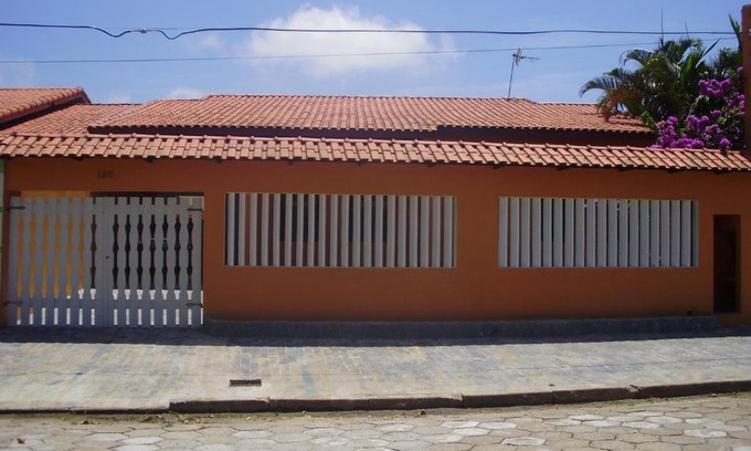 Jardim Casablanca House | Ideal Beachside Retreat: Casa 200m da Praia for Families