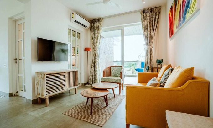 Dongorpur Apartment | Top-Rated Casa 203: Poolside Retreat in Calangute