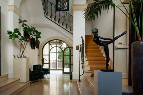 Lecce House | Relax at Casa 300Mila: Pool, Hot Tub & Pet Friendly