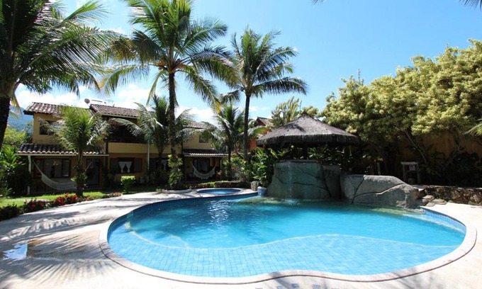 Portal das Artes House | Experience Casa 31 Paraty: Family-Friendly & Pet Welcoming