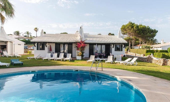Binisafua House | Family-Friendly Casa 7 T with Pool in Binisafua Complex