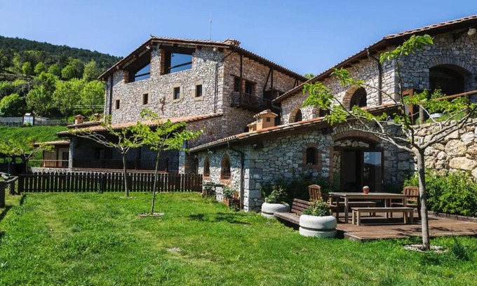 Montagut House | Experience Casa a la Natura: Family-Friendly Getaway