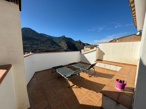 Guejar Sierra House | Family-Friendly Stay at Casa a la Vera de la Sierra