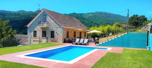Covelo House | Discover Casa A mi Vera: Oceanfront Bliss for Families
