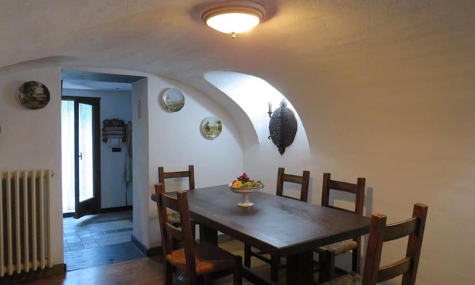 Realdo Apartment | Pet-Friendly Retreat at Casa a Verdeggia - Rated 9.9/10
