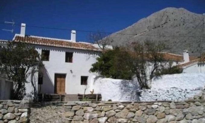 Periana Cottage | Casa Ábalos: Oceanfront Retreat for 6 Guests