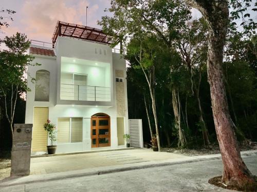 Puerto Morelos House | Inviting Casa Acalan: Oceanfront Haven with Pool & Views