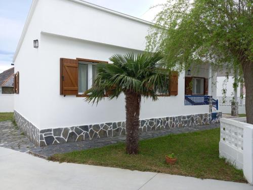Barreiros House | Family-Friendly Retreat at Casa Acantilado Barreiros