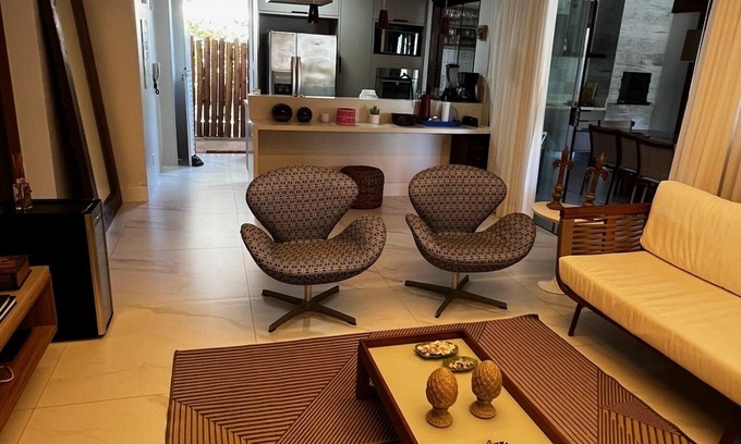 Itacimirim House | Relax at Casa Aconchegante in Praia do Forte, Family-Friendly