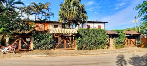 Portal das Artes House | Cozy Casa Aconchegante with Free Oceanfront Excursion!
