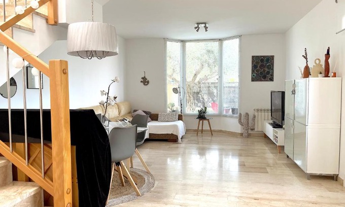 Cambrils House | Casa Adriana: Beachside Retreat with Pool & Pet-Friendly Access