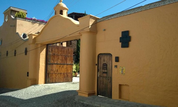 Colonia San Antonio House | Experience Casa Adriana: Family-Friendly Getaway Awaits!