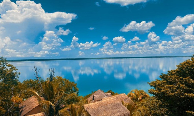 Bacalar Hotel | Discover Casa Ak’ab’al Bacalar: Family-Friendly Retreat